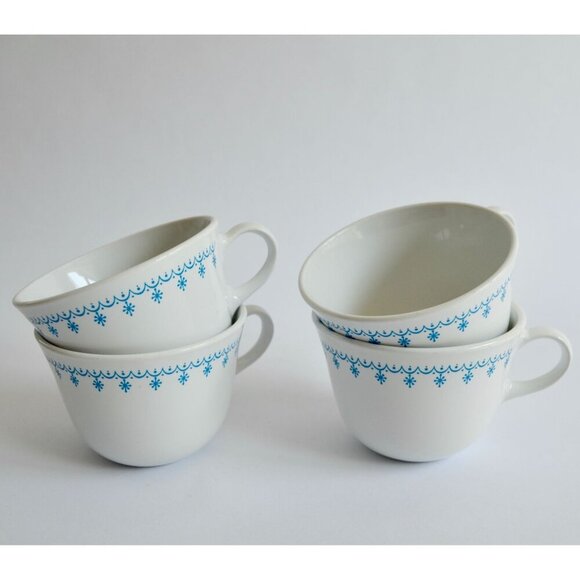 Corelle Snowflake Blue Garland Coffee Mugs Lot of 4 Vintage - Picture 1 of 5
